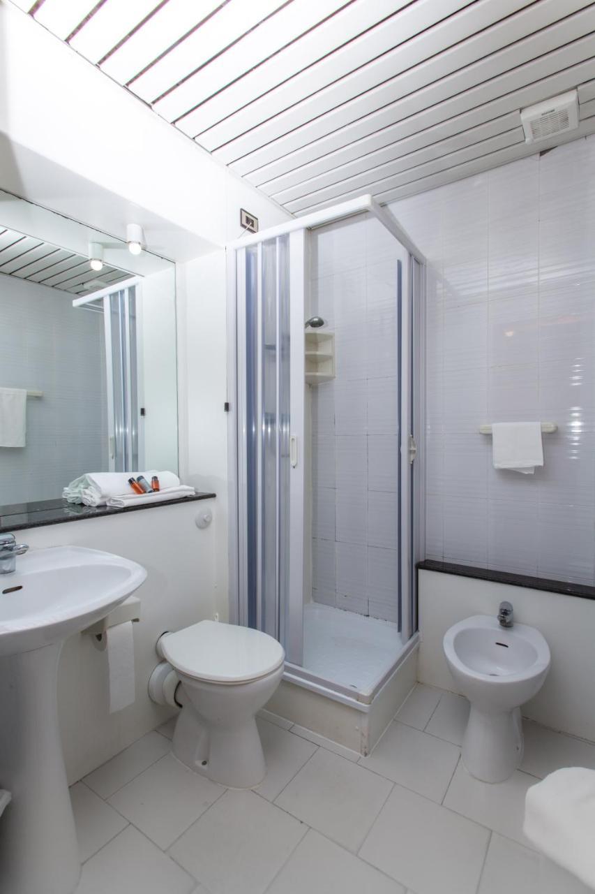 Standard Quadruple Room,763154635:JPEG